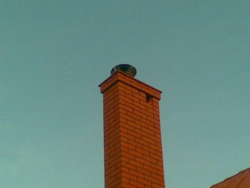 Kwiecień 2009 - zwieńczenie komina #Kornelia #budowa