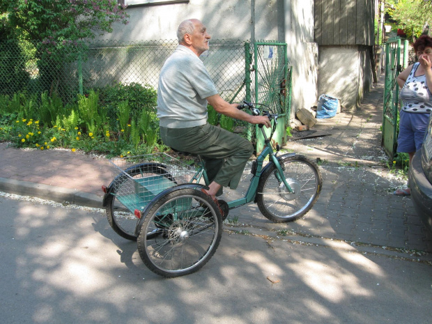 Rower z napędem elektrycznym mojej budowy #rower #elektryczny #ZNapędemElektrycznym #DlaChorych #starszych #trójkołowy #zakupowy