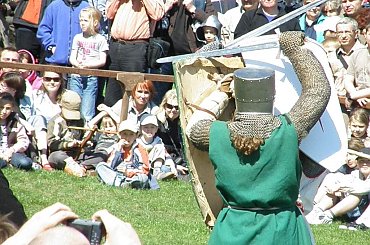 Turniej Rycerski na Dworze Konrada Mazowieckiego Czersk #zamek #wojownik #wojna #walka #pokaz #żywo #zdjęcie #tapeta