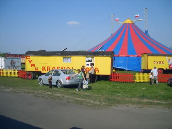 Foto z Cyrku Krasnal 2009 Zakaz Kopiowania zdjęć Zapraszamy na www.cyrk-fan.com #CyrkKrasnal2009