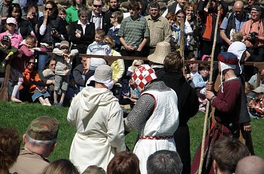 Turniej Rycerski na Dworze Konrada Mazowieckiego Czersk #rycerz #zbroja #szabla #miecz #tarcza #chełm #pzk #wojna