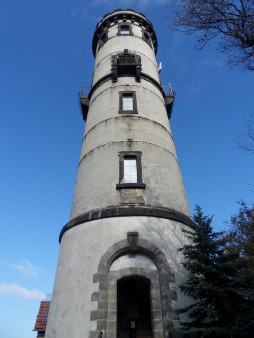 Wieża widokowa z której rozciągają się widoki na Polskę,Niemcy i Czechy #Czechy #Hochwald #Hvozd #Niemcy
