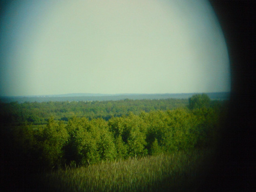 Wzgórza Kołomańskie k.Kielc - Skalna Górka widziana z G.Sławno - 52 km #WzgórzaKołomańskie #SkalnaGórka #GóryŚwiętokrzyskie #Mniów