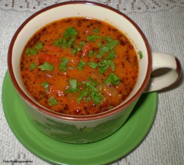 czerwona zupka .Przepisy na : http://www.kulinaria.foody.pl/ , http://www.kuron.com.pl/ i http://kulinaria.uwrocie.info #zupa #pomidorowa #gotowanie #jedzenie #kulinaria #PrzepisyKulinarne