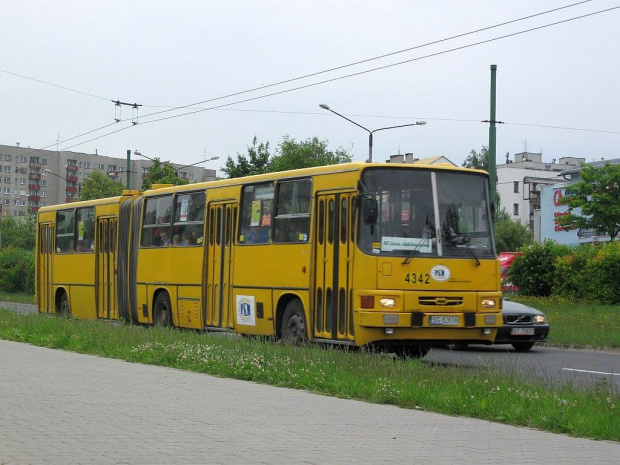 Ikarus 280.26 #4342 (PKM Gliwice) na jubileuszowej linii 50, Tychy.