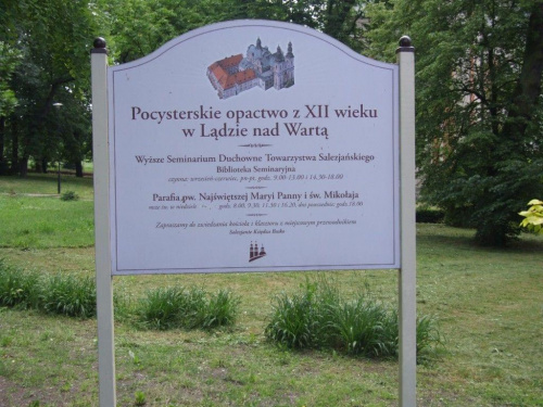 Praktyki terenowe Ślesin 2009
Klasztor w Lądzie