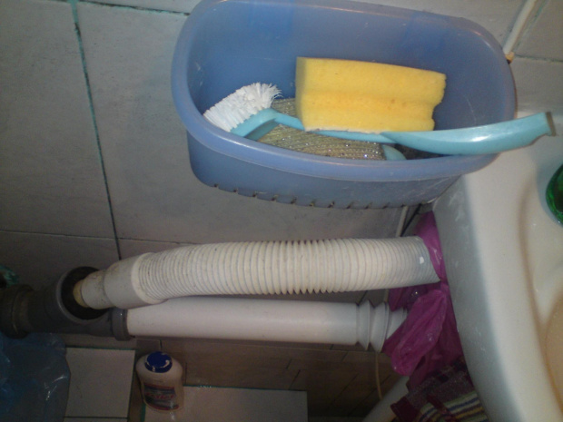 niezbędnik łazienkowy, nie odważyłam się użyć.