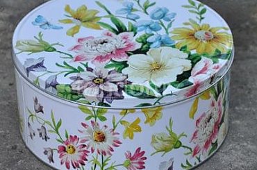 puszka metalowa w kwiaty #pojemnik #PudełkoMetalowe #PudełkoNaCukierki #pudło #puszka