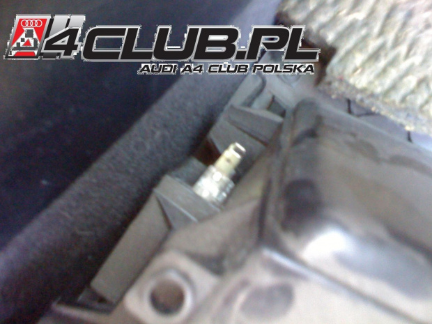 Mrozony schowek Audi A4 B5 - by Audi A4 Club Polska - www.a4club.pl #Audi #AudiA4 #AudiA4ClubPolska #KlimatyzowanySchowek