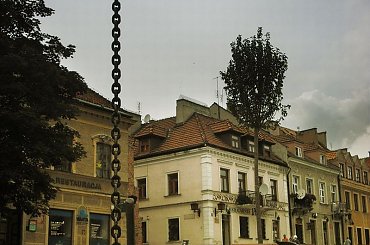 spuszczona kotwica na rynku w sandomierzu. #kotwica #art #rynek #sandomierz