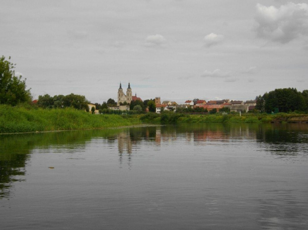 Spływ z nurtem Narwi na odcinku Łomża - Nowogród sierpień 2009. #krajobrazy #Narew #pontony #rzeki #spływy