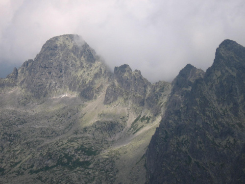 Od lewej: Mały Lodowy, Czerwona Ławka i Spąga #Góry #Tatry