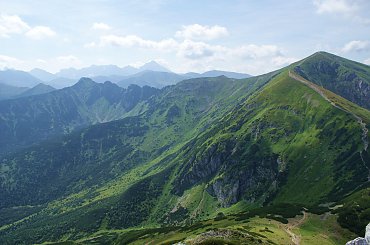 Widok z Giewontu na Kope... #Góry #zakopane #widoki #krajobrazy #giewont #widok #GóryLatem #lato #wspinaczka #niebo