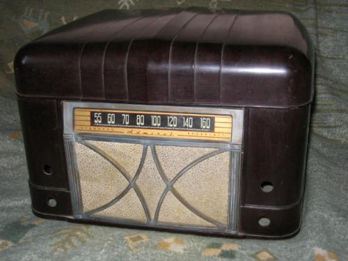 Radio " Admiral " model 7RT41
Chicago 47, Illinois #radio #unikat #bialy #kruk #admiral #chicago #illinois #chassis #aparat #allegro #aukcja #okazja #traf