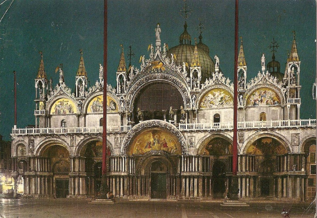 Wenecja_1996 r._Bazylika San Marco w Wenecji jest miastem głównego kościoła, katedry miasta i siedziby patriarchy . Jest to jeden z najważniejszych zabytków Piazza San Marco , która nosi jego imię.