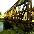 Ufff. Dobrze że tam nie wpadłam :0 #most #słońce #rzeka