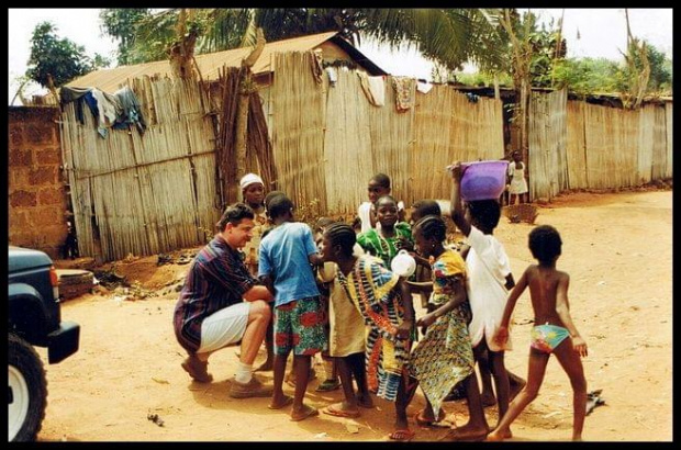 Afryka / Benin / okolice Cotonu #Afryka #wioska #tubylcy #dzieci #busz #dzicz #benin #cotonu #safari