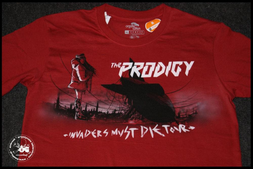 The Prodigy - koszulka malowana aerografem (airbrush) - szczegóły na www.maaks.pl #prodigy #TheProdigy #tshirt #aerograf #aerografia #airbrush #airbrushing #imd #InvadersMustDie