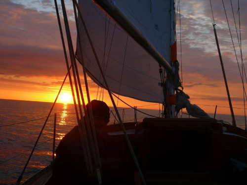 Koniec najdłuższego dnia w roku #ZachódSłońca #morze #rejs #Bałtyk