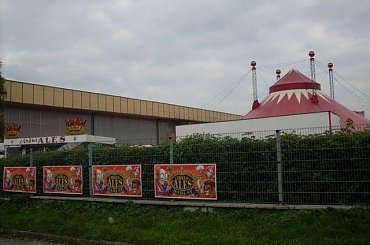 NRODNI CIRKUS ALES BARLAY-2010 Zapraszamy na www.portalcyrkowy.ubf.pl #cyrk #czeski #klown #portal #kmc #portalcyrkowy #cyrkowy #cirkus #alex #baraley
