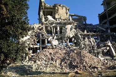 #RozaLuksemburg #RozaLuxemburg #OpuszczoneMiejsca #opuszczone #OpuszczoneBudynki #warszawa #karolkowa #OpuszczoneBudynkiWarszawa #WarszawaWola #wola #OpuszczoneBudowle #zaklady #LampyElektryczne