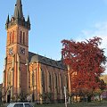 Kościół św. Wawrzyńca w Vrchlabi w czeskich Karkonoszach #czechy #Vrchlabi #karkonosze #jesień