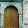 Piotrkowice koło Jędrzejowa, Ozdobny portal w kościele parafialnym #Piotrkowice #Kościół #Architektura #Drzwi