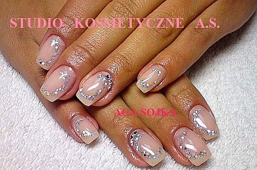 www.studiokosmetyczneagasojka.pl #tipsy #zelowe #akrylowe #paznokcie #manicure #pedicure #MakijazPermanentny #debica