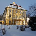 Pałac w Biedrzychowicach z zimowej krasie #Biedrzychowice #zima