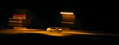 #auto #samochód #prędkość #speed #latarnie #przejazd #tory #noc