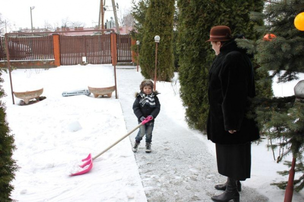 pomogę ci babciu:))