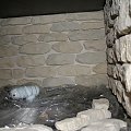 w trakcie remontu - kładziemy kamienie między mebelkami #wodz11 #WodzirejZabrze #kuchnia #RemontKuchni #TynkiDekoracyjne