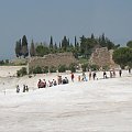 Pamukkale czyli wapienne tarasy i Heirapolis uzdrowisko rzymskie z początku naszej ery. Na mnie więkse wrażenie zrobiły ruiny miasta po których można swobodnie chodzić.