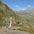 Przystanek na przełęczy Św. Bernarda #wakacje #góry #Alpy #lodowiec #treking #Szwajcaria