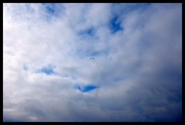 International Air Show Portrush 2007
08/09/2007 #airshow #samolot #akrobacje #Portrush